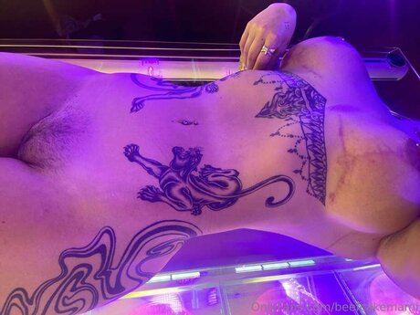 Beefcakemami art model images