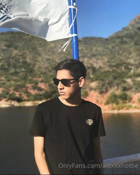 Alexxxhottie xxx actress picture