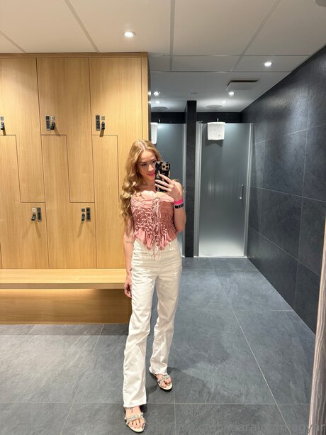 Kiaralordmagyar star porn pictures