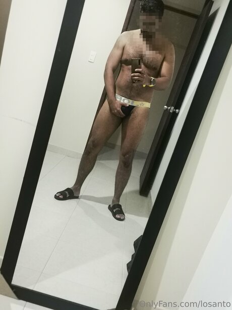 Losanto model exclusive image