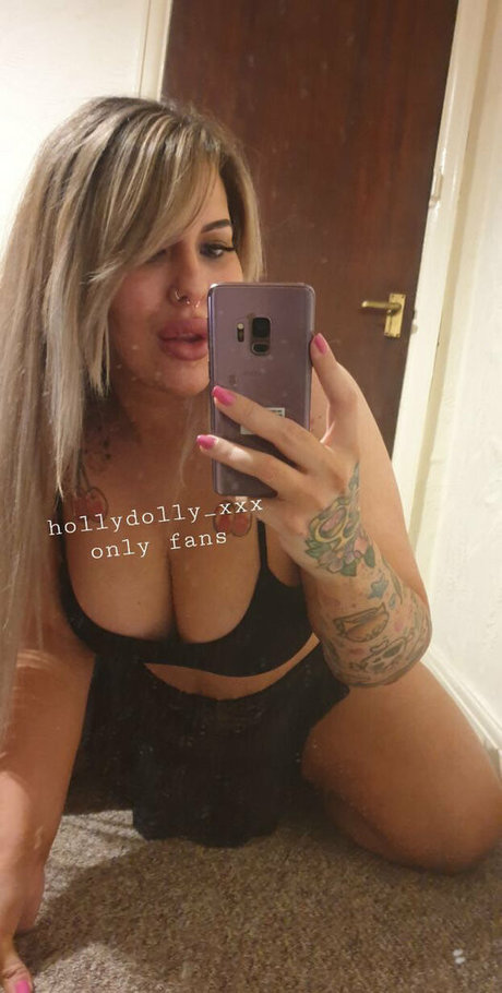 hot blonde onlyfans hd picture