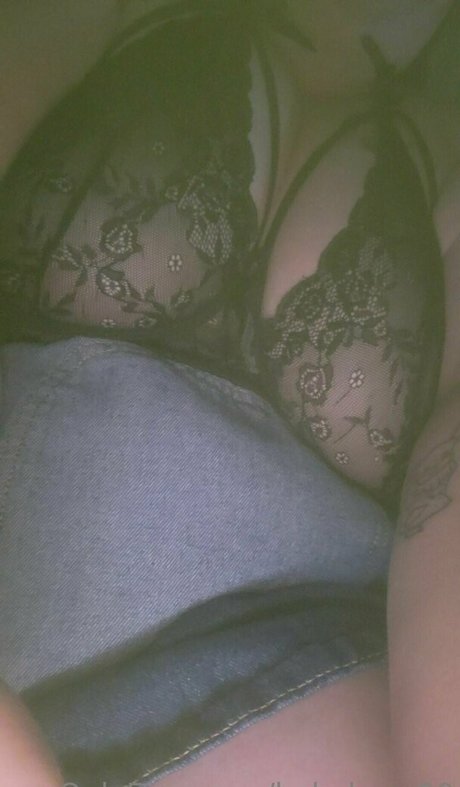 babykayy90 erotic model pictures