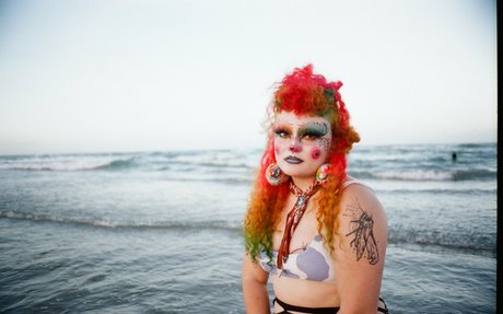 rollerdamefree naked model pic