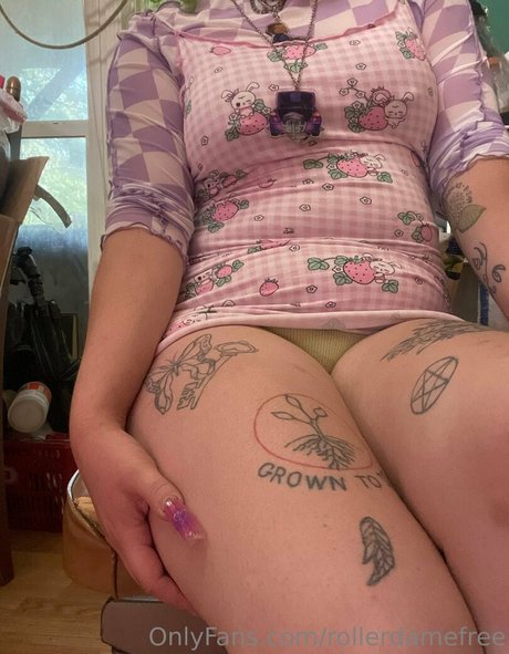 rollerdamefree star image