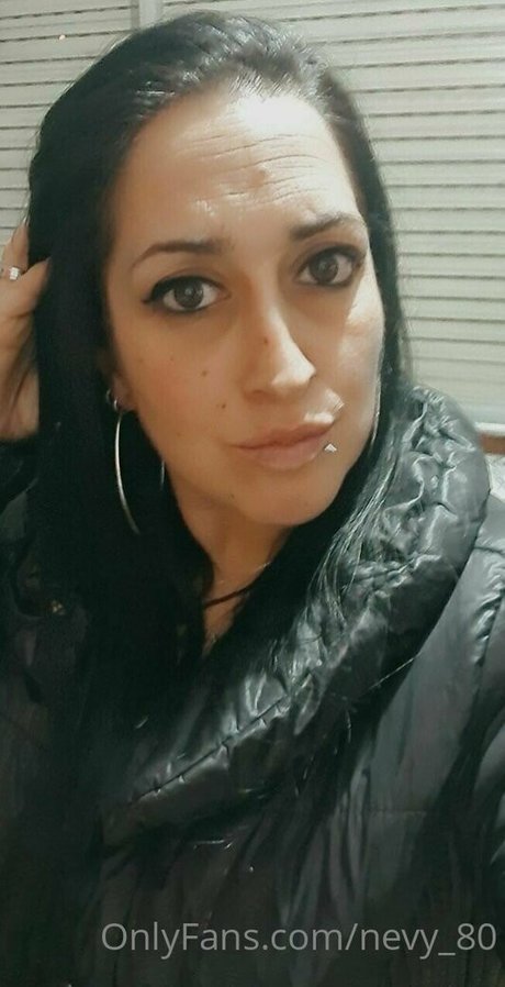 nevy 80 sex model img