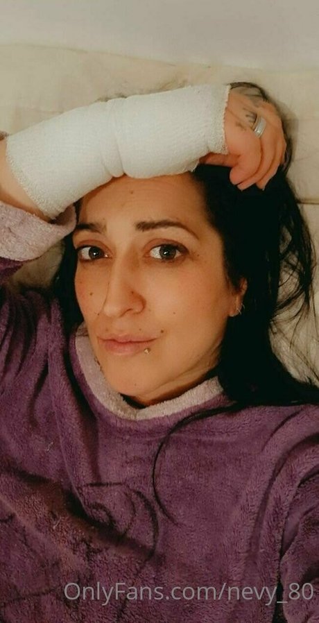 nevy 80 hot pornstar photo