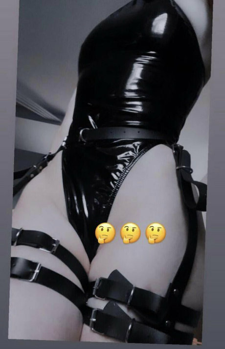 strip nude onlyfans adult archive