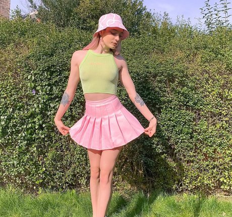 daisyfayebee pretty star picture