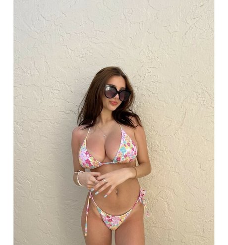 Oliveeee33 sexy actress pics