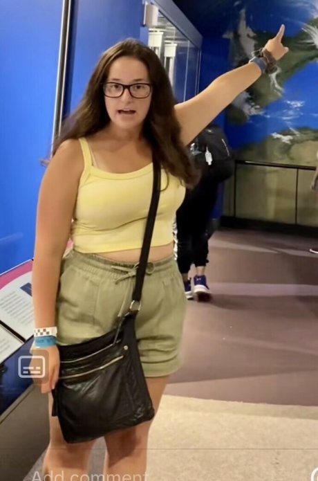 Zara Zahavah free star pics