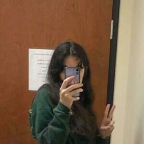 Heyitssarah sexy actress photos