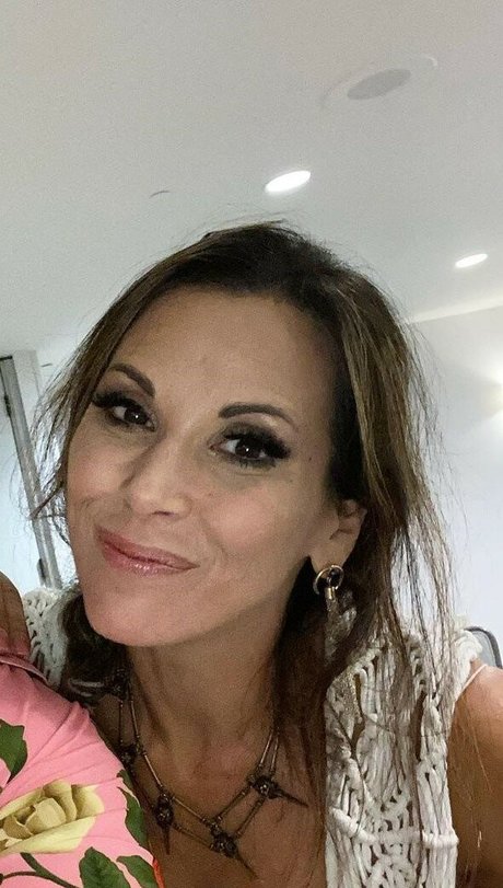 Mickie James model xxx pic