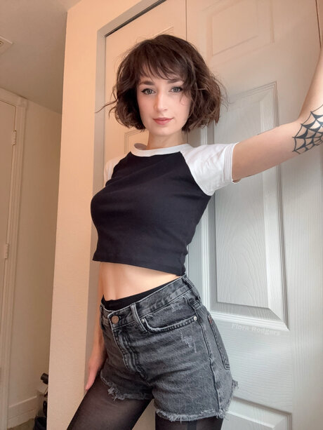 small tits onlyfans top picture