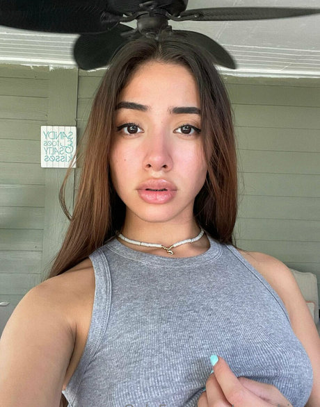 ggpleasee star adult pics