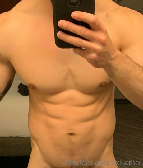 lexluether model beautiful picture