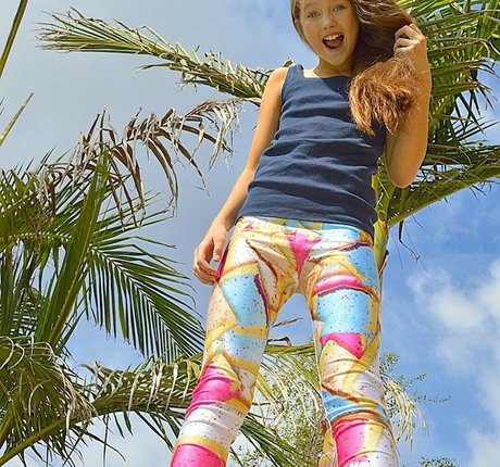 Chloe East beautiful star galleries