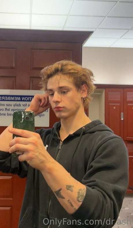 dr ash nudes model images