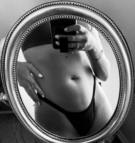 presssme porn model photo