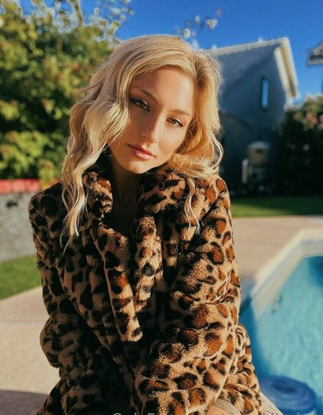 yogakittykat model xxx img