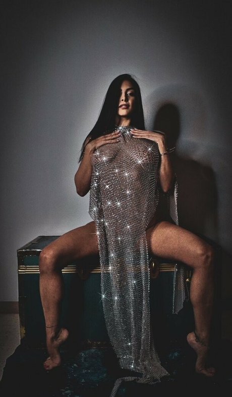 Sarah Gallo sexy model images