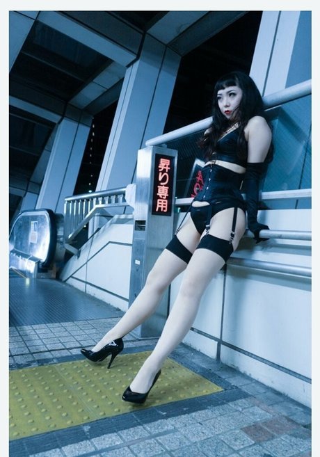 Mistress Orchid nice model pics