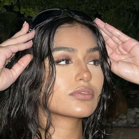 Shreya Verma perfect pornstar img