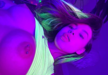 aliya kiss model exclusive galleries