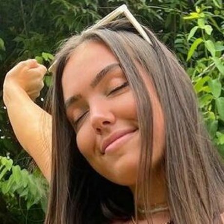 Maddie W xxx pornstar gallery