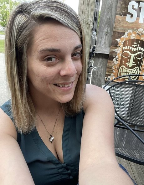 picklesfree nice model picture