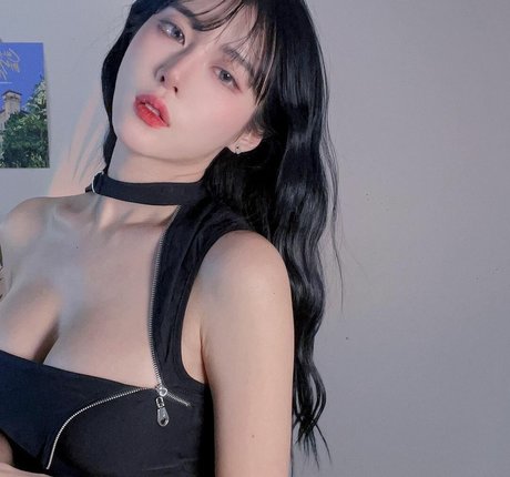 ajn2_ pornstar erotic pics