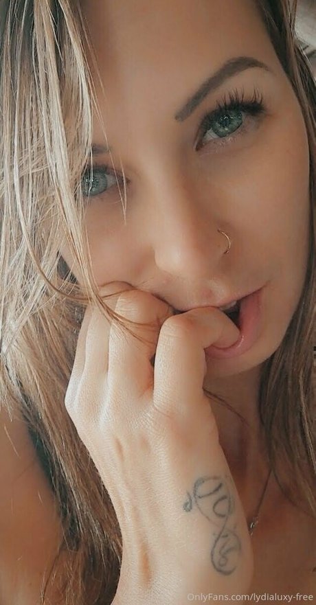 lydialuxy free pornstar nudes img
