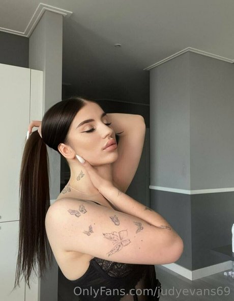 judyevans69 art actress gallery