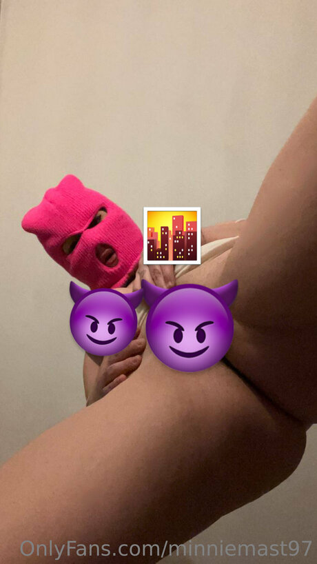 Minniemast97 adult star photos