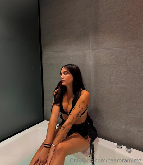 Itscarohub sexy star img