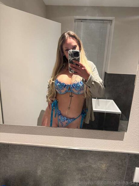 Elaina Sky Profile pic