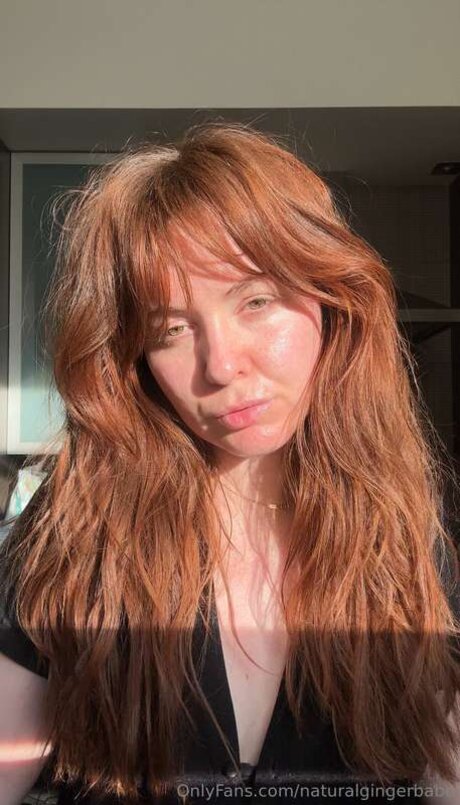 Naturalgingerbabe beautiful actress image