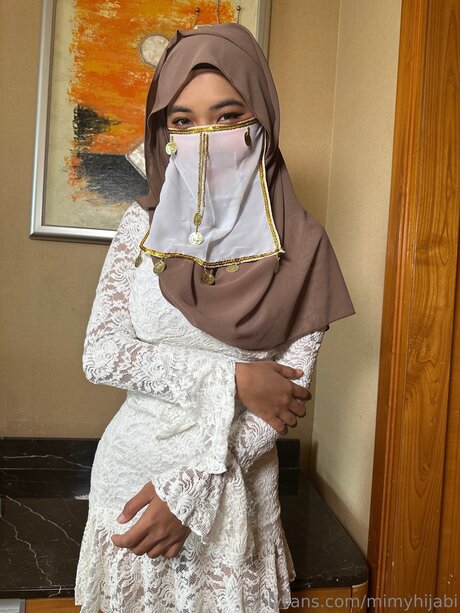 Hijabazalea naked model images