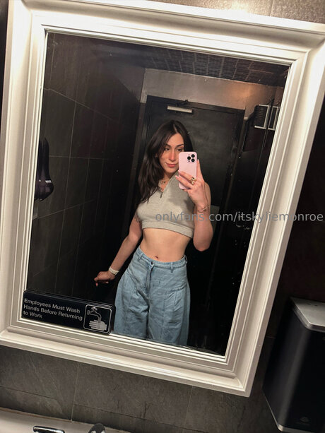 Itskyliemonroe model best photos