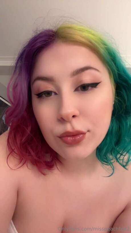 Misspeachtea2 star top photos