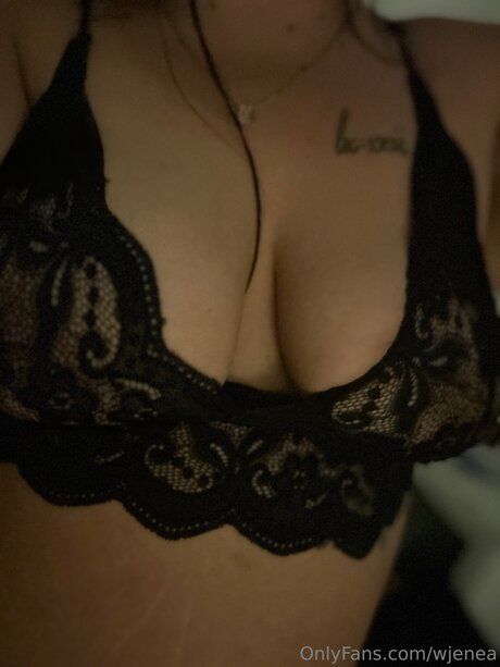 Wjenea model exclusive pictures