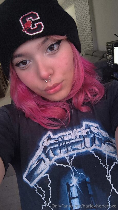 Harleyhopexoxo sexy pornstar gallery