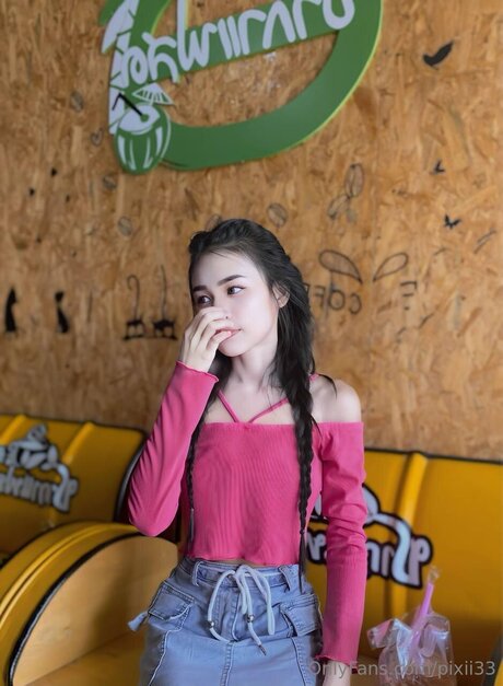 Pixii33 pornstar nude pictures