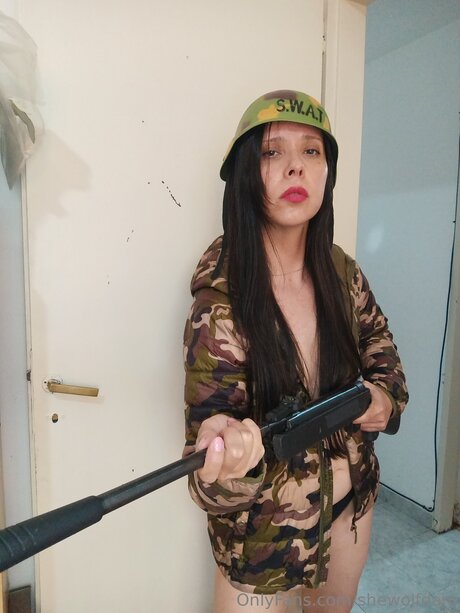 Shewolfdani model free galleries