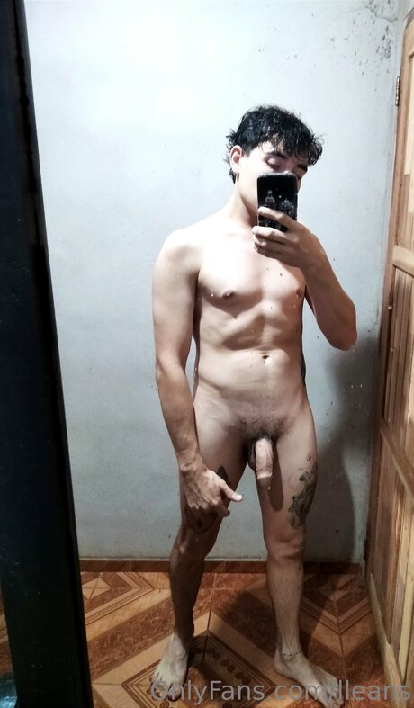 Lleans beautiful model photos