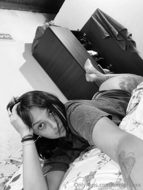 Annierouxx sexy star gallery