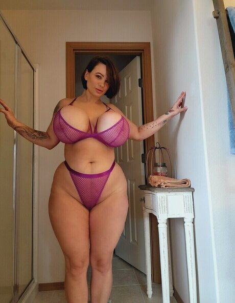 Brittany Elizabeth Welsh naked pornstar pic