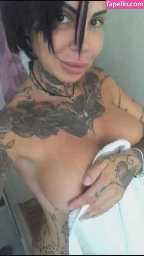 Azzurra Merlo hd actress photo