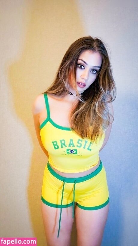 VDarquise model porn photos