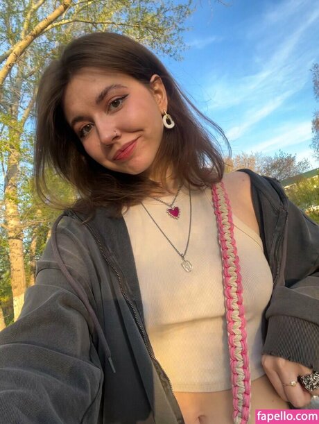 lunese me hot pornstar galleries