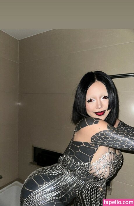 Xiaoaiepoch nice actress pictures